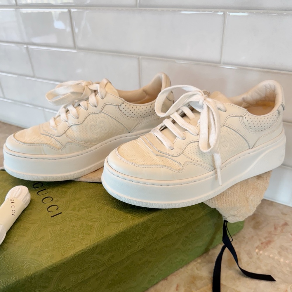 Gucci Women's Off-White Sneakers